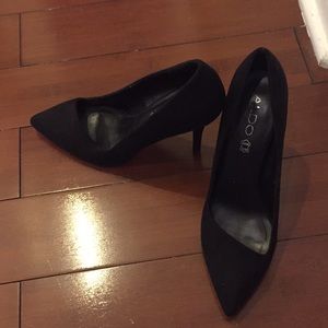 Aldo suede pointed toe